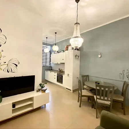 Cozy And Unique One Bedroom In Malta Hamrun